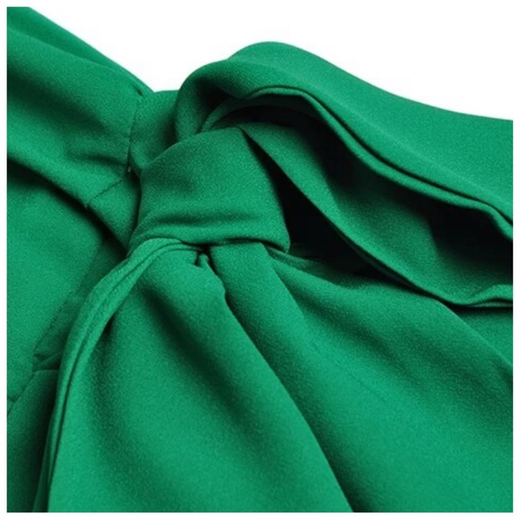 🎁 The Lolia Green Sheer Sleeve Dress - Picture 8 of 9